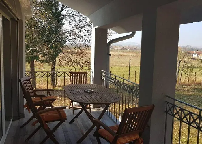 Eli, Belosavci With The View Дом отдыха